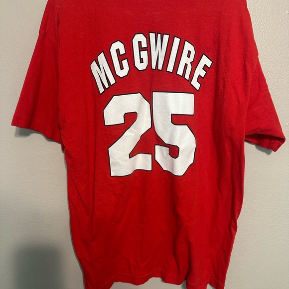 Red Cardinals McGwire T-Shirt - Picture 2 of 3